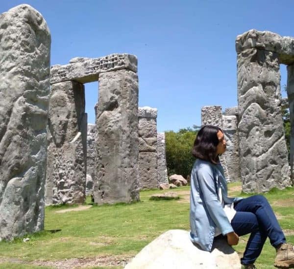 tempat wisata di jogja Stonehenge Cangkringan 1 36 Tempat Wisata di Jogja yang Kekinian dan Hits tempat wisata di jogja Stonehenge Cangkringan 1 36 Tempat Wisata di Jogja yang Kekinian dan Hits