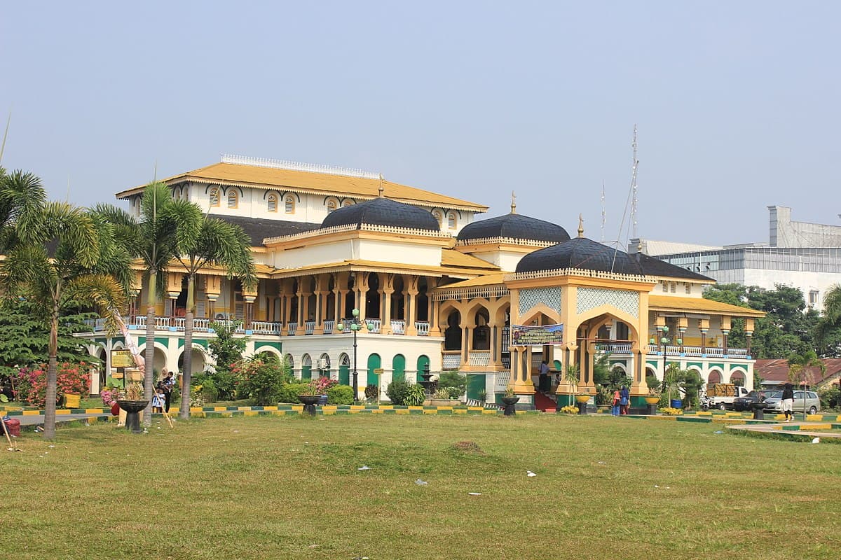 Istana Maemun
